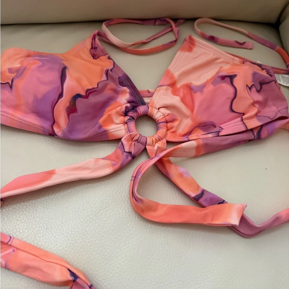 Cupshe stylish bikini